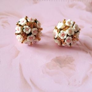 Flower earrings